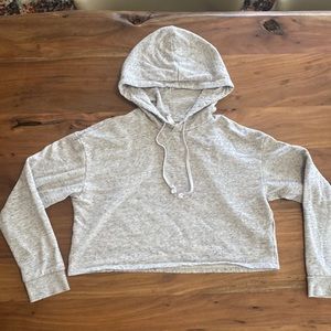 H&M cropped sweatshirt